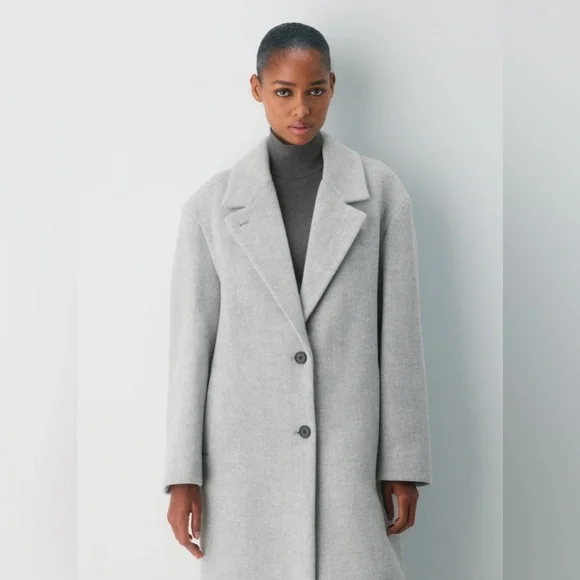 Aritzia The Only Coat - Soft Wool Cashmere - Picture 2 of 11